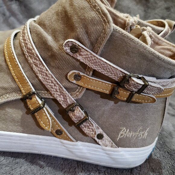 Blowfish Brown Malibu Women’s Ankle Boots W/Wrap Around Straps & Buckles SZ 8.5 - Picture 6 of 10